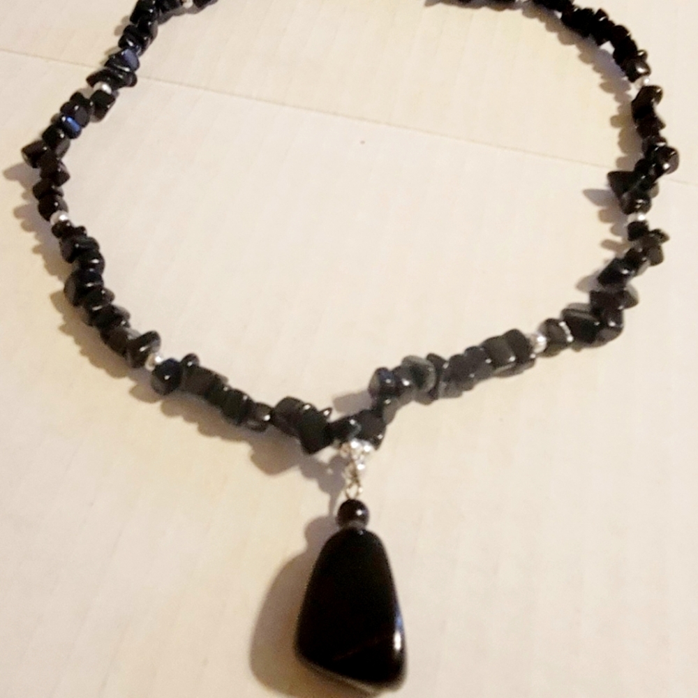 Black Faux Onyx Chip Necklace
